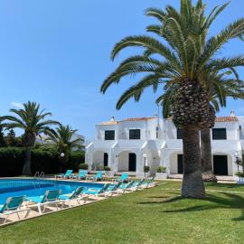 M&B Blue Beach, hotel in Son Xoriguer