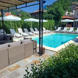 Къща за гости Марияна, hotel v destinácii Tvŭrditsa