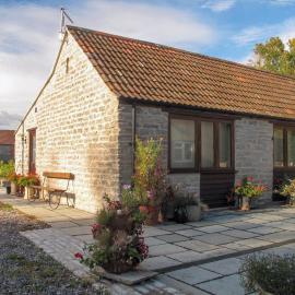Cedar Barn, hotel in Alford