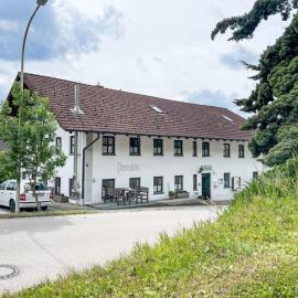 Holiday Home Nachtigall by Interhome、Gottfriedingのホテル