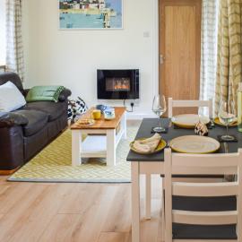 Honeysuckle Cottage، فندق في Cury