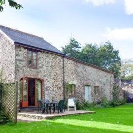 The Coach House - Uk35953 โรงแรมในSouth Pool