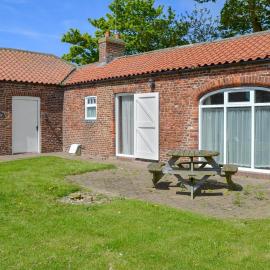 Guillemot Cottage, hotel in Flamborough