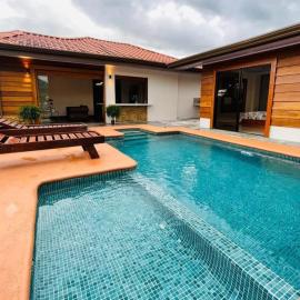 Magnalia House 3bd3ba volcano view secure private central, hotel in Agua Azul