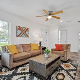 Serene Escape - Peaceful 3-BD Retreat with Yard