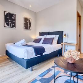 La Grange de Louvadour, hotel u gradu 'Sadroc'