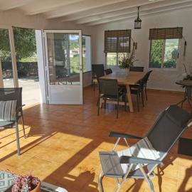 Casa Rural Mas Halcón, hotel in Useras