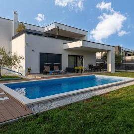Modern apartment Ana with Jacuzzi and Pool