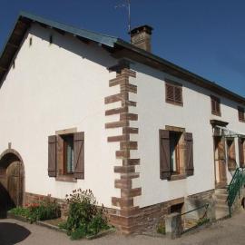 Gîte calme à Fougerolles, idéal pour familles - FR-1-583-456、Fougerollesのホテル