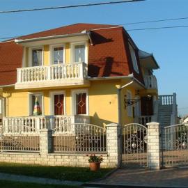 Apartmanház Cédrus 8 Zalakaros