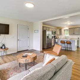 Pet-Friendly Lebanon House w/ Lake Access!, hotelli kohteessa Lebanon