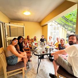 NEWBORN Hostel Budva، فندق في بودفا