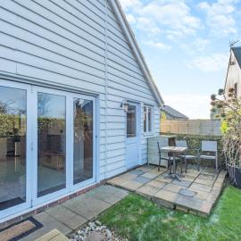 The Annexe At Park Farm Barns - Uk39379, hotel in Snettisham