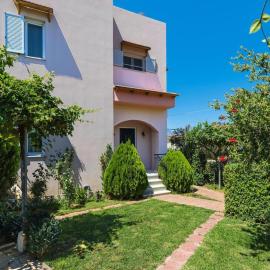 Holiday home, Marathokefala near Kolimbari، فندق في Marathokefála