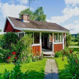 Charming Guest House With Wildlife In Sörmland, hotel a Björnlunda