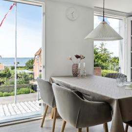 Enjoy Møn From Historic House, hotell i Stege