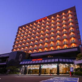 Bugok Royal Tourist Hotel, хотел в Changnyeong