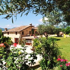 Agriturismo L'Antico Oliveto, hotel in San Severino Marche