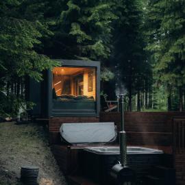 Sidrabgrava - Luxury cabin in woods، فندق في ليمباجي