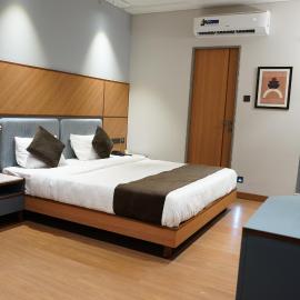 Hotel The Sankalp Retreat, hotel sa Bhavnagar