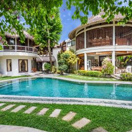 The Village of Angels, hotel i Manggis