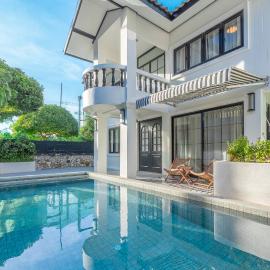 Luxury Pool Villa Jomtien-1 Min to Beach, hotel in Jomtien Beach