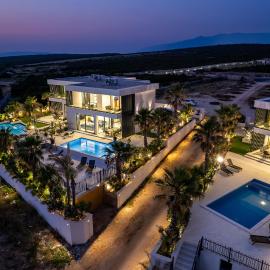 Villa Dubai, hotel u gradu Novalja