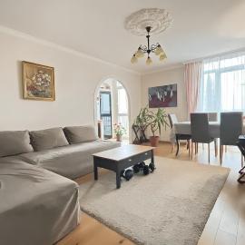 Bel & Grand Appartement proche du centre, hotelli kohteessa Compiègne