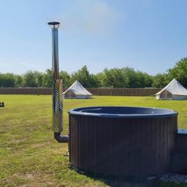 Salomon Glamping, hotel sa Mooste