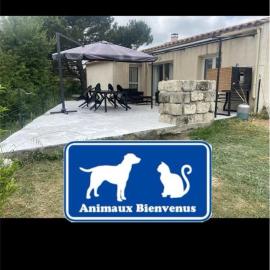 petit coin de paradis en camargue entre Aigues mortes et les saintes maries de la mer, animaux bienvenus