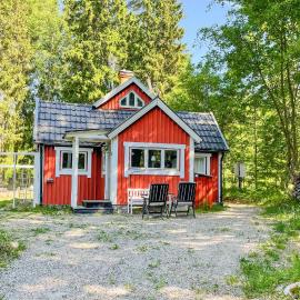 3 Bedroom Pet Friendly Home In Örebro