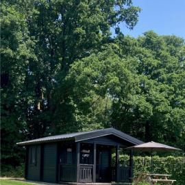 Holiday Hut, hotel u gradu Bornerbroek