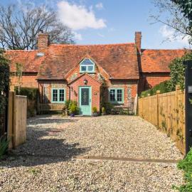 Burwood Cottage, hotel in Rotherfield Peppard