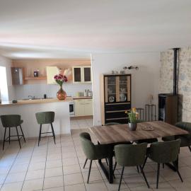 Évasion vigneronne, jolie maison de village en pierre