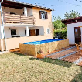 Villa Caroiba, hotell i Karojba