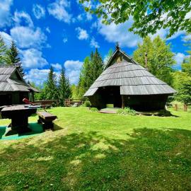 Chalet Kanja Velika Planina โรงแรมในStahovica