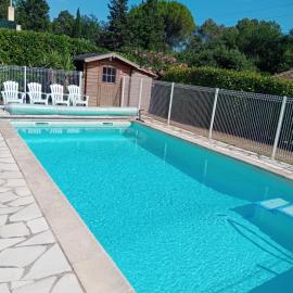 Appartement avec piscine au calme