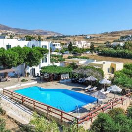 Tzane Studios & Apartments - Steps away from Golden Beach, hotel in Chrissi Akti