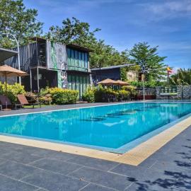 The Kabin: Jeram şehrinde bir otel