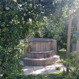 Gite neuf avec accès sauna, bain a remous