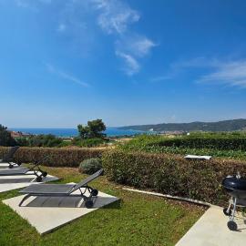 Fourka Vista Retreat - Sea View 3 bdrm, hotel in Skala Fourkas
