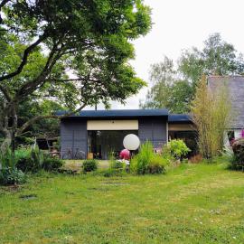 Entre terre et mer, guest house dans joli jardin