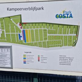 Stacaravan 104 met 4 slaapplaatsen, hotel di Bredene