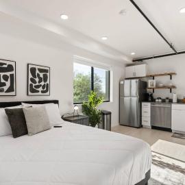 Cozy Studio 5Points, Steps from DT, Mins from UofA