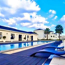 La Casa de Miah with pool and tennis court - Sandton
