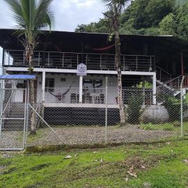 Casa Hotel La Cherna, hotell sihtkohas Bahía Solano