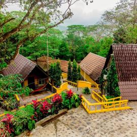 Hotel Refugio Cariguana، فندق في فالي دي انطون