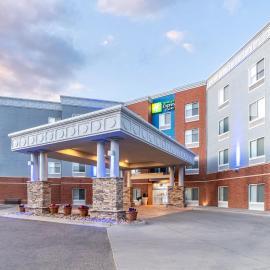 Holiday Inn Express & Suites Denver North - Thornton by IHG, hotel in Thornton