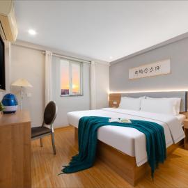 Home Inn-Wuhan Yellow Crane Tower Epiphyllum Forest Huayi Select Hotel، فندق في ووهان