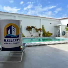 Marlantt Beach House, hotel a Ballenita
